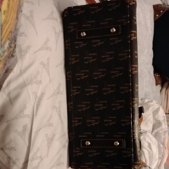 VTG Dooney & Bourke Camel & Brown Vacchetta Leather Monogram Handbag Crossbody - Picture 4 of 15